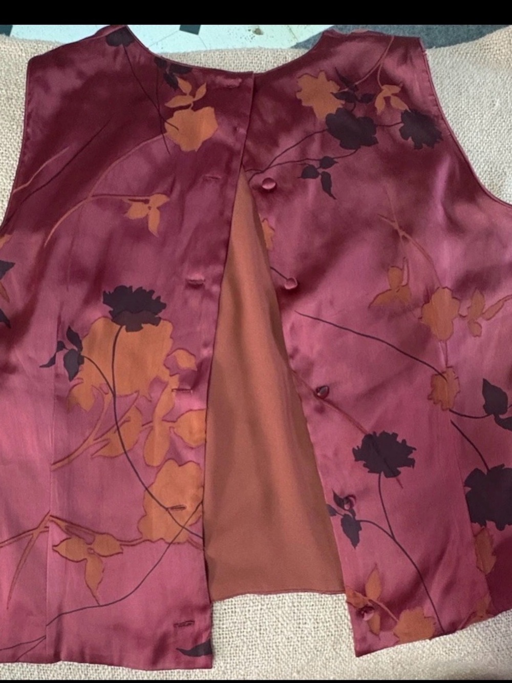 Spenser Jeremy Wine Satin Floral Shell Top vintage - Picture 2 of 4